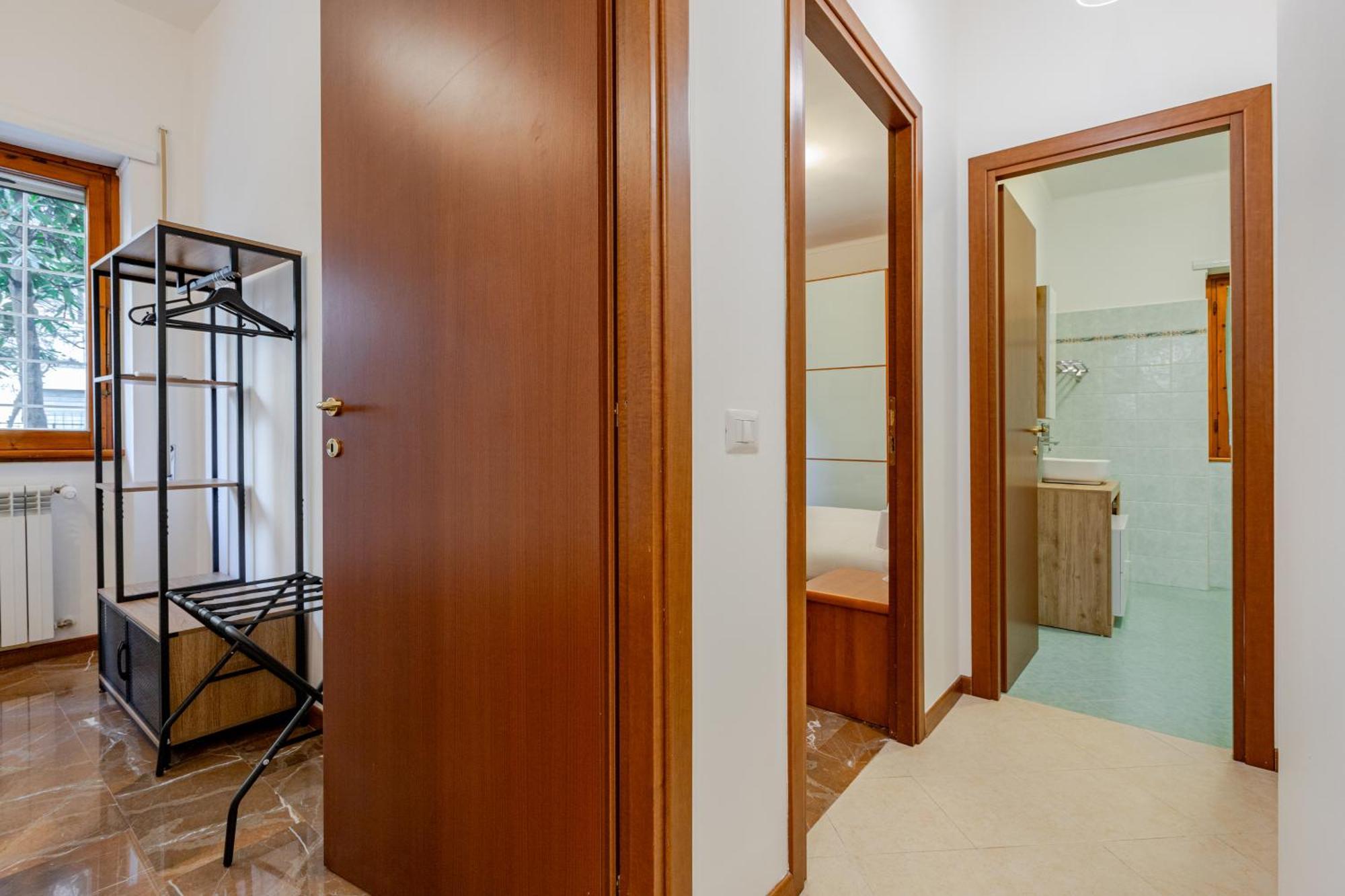 Six Comfort House - Style And Comfort